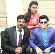 Anchor Priya Singh Rajput with Siddharth Nigam